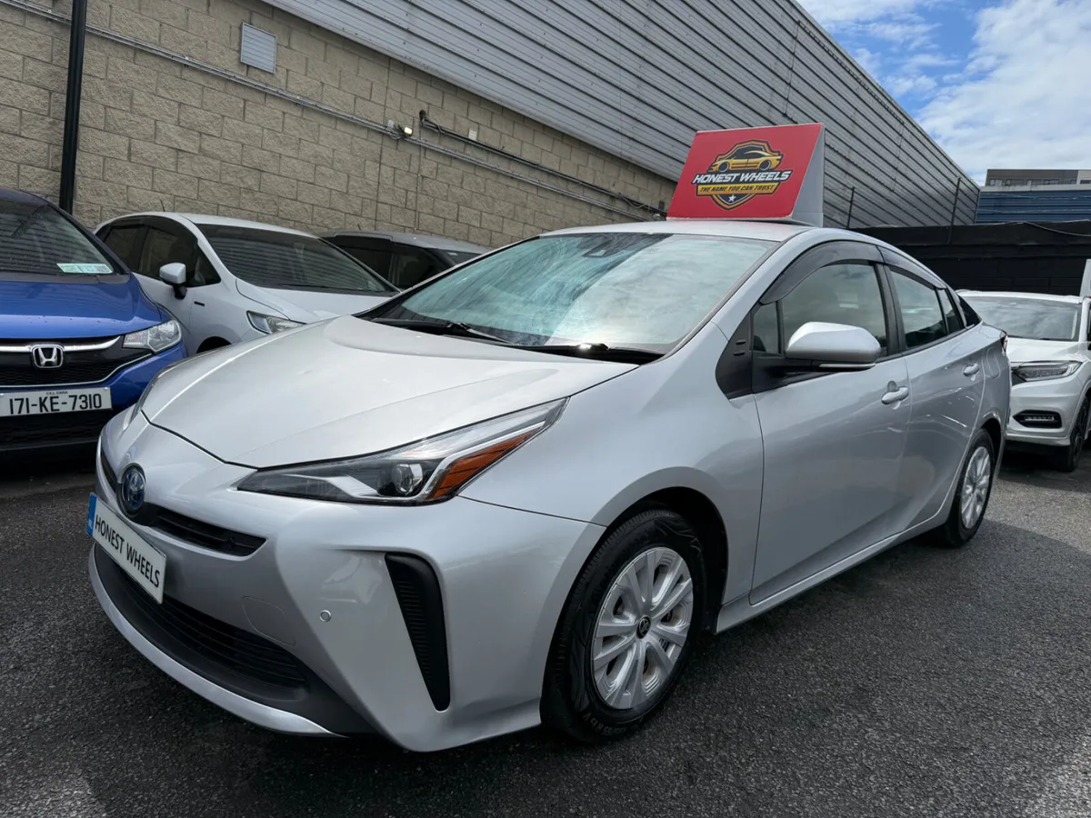 2021 Toyota Prius 1.8 Petrol Hybrid Automatic - Image 3
