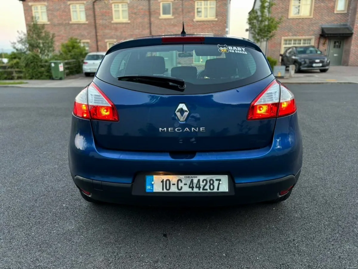 Renault Megane 1.6 Petrol €850 - Image 4
