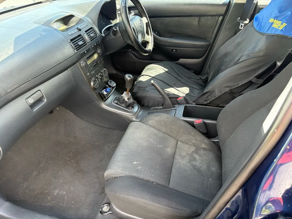 Toyota Avensis 1.6 VVTI Petrol - Image 6