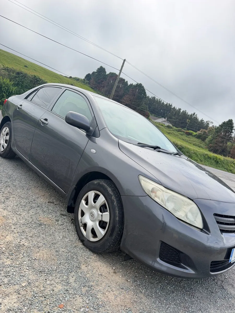Toyota Corolla low miles tax & test - Image 1