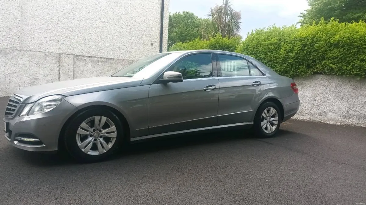 Mercedes Benz E-Class CDI MINT - Image 4