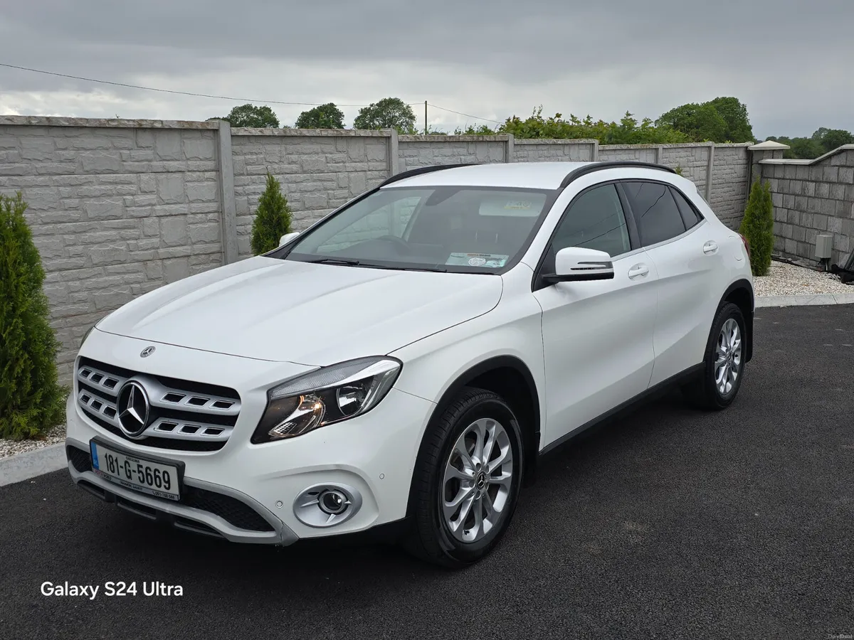 181 Mercedes GLA Automatic 2.1 Diesel - Image 2