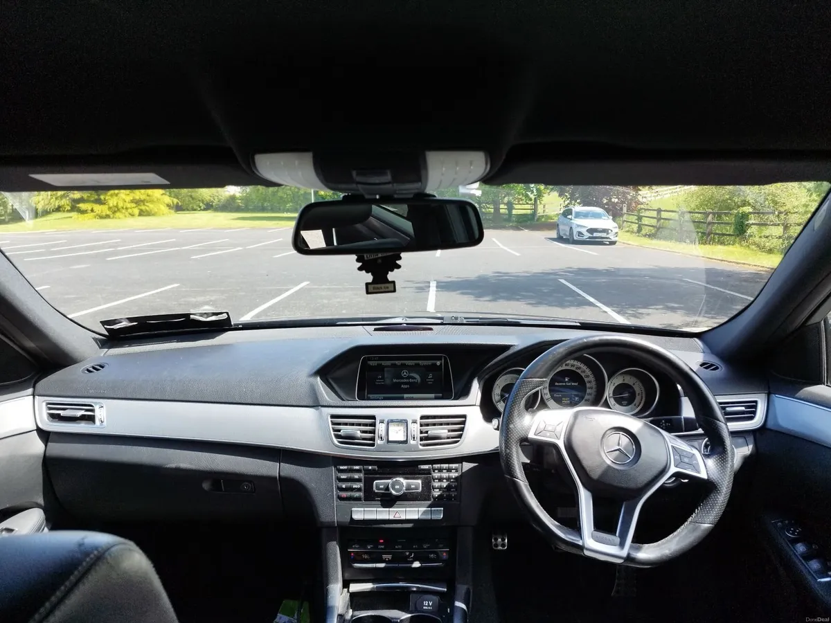 Mercedes-Benz E-Class 2014 - Image 3