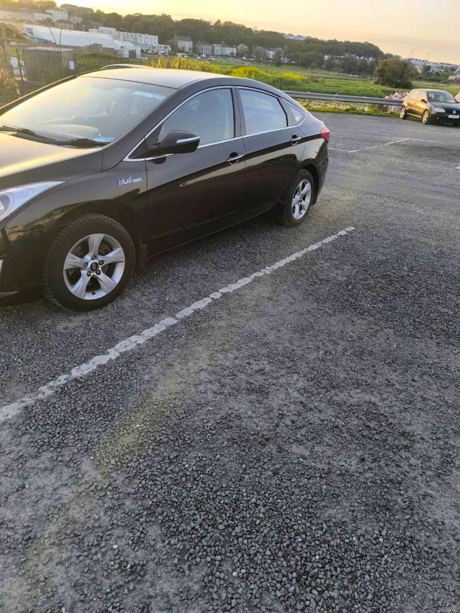 Hyundai i40 Manual - Image 3