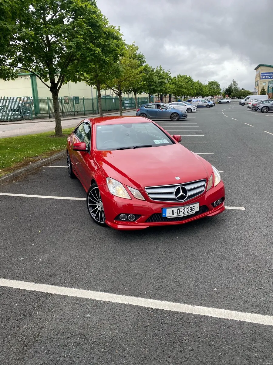 Mercedes e220 - Image 2