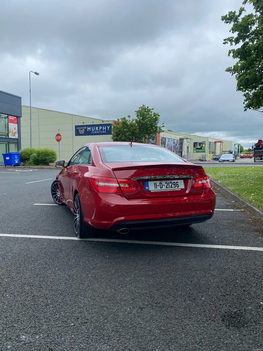 Mercedes e220 - Image 3