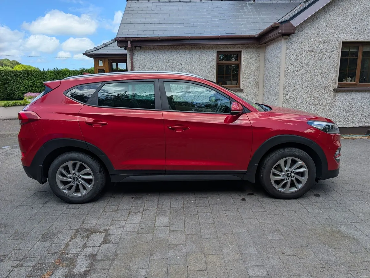 Hyundai Tucson Executive 2017 - Image 2