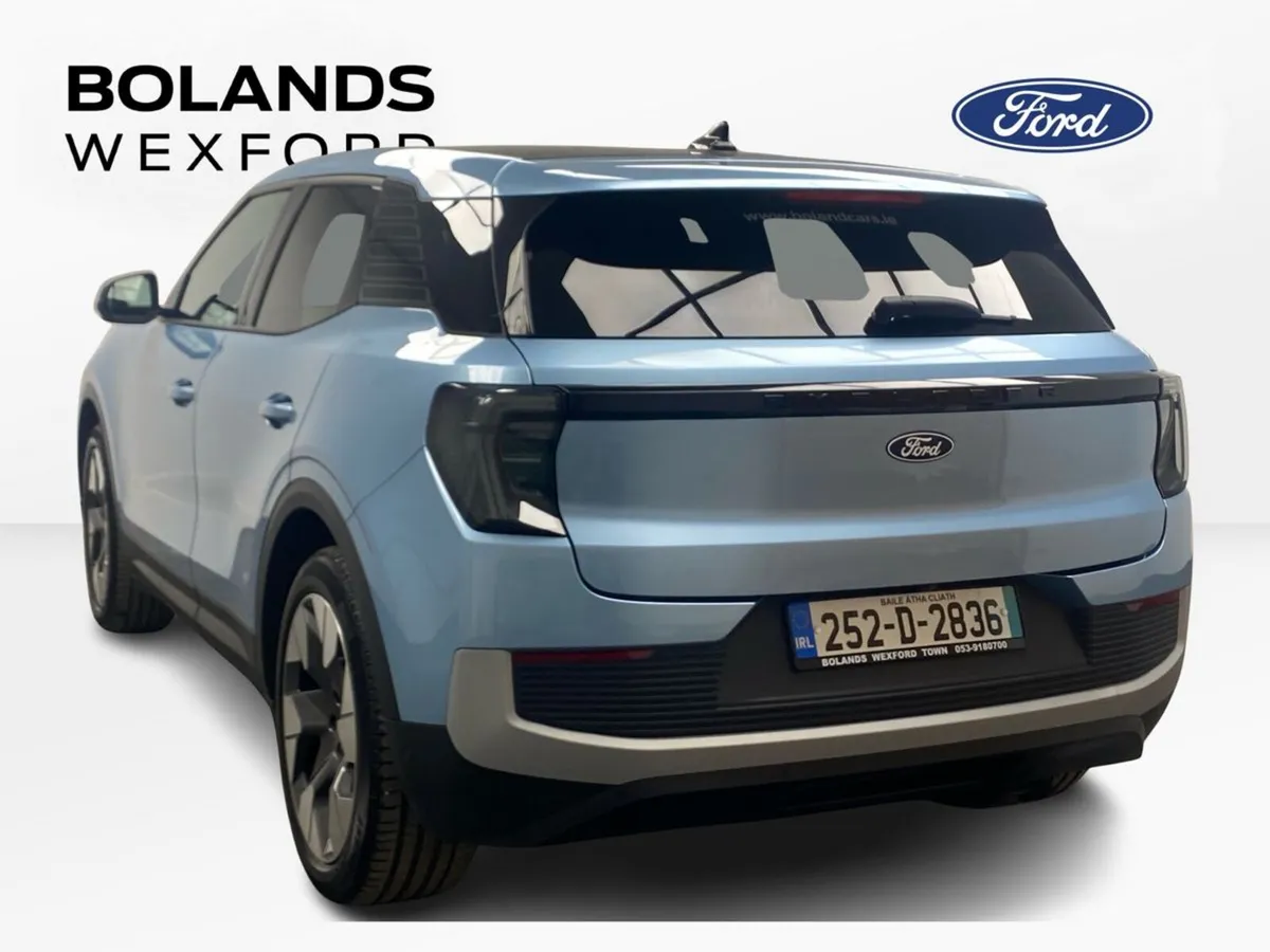 Ford Explorer Premium Ext Range 77kWh Auto - Image 3