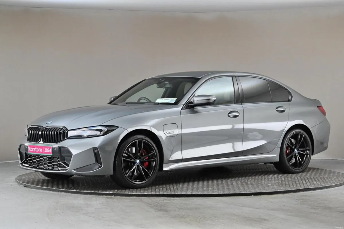 BMW 3-Series 330E M SPORT S3MI **HUP**BEIGE LEATHE - Image 4