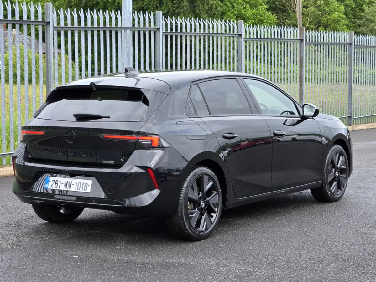 Opel Astra GS ELECTRIC 156HP 54KWH **TOP SPEC** - Image 5