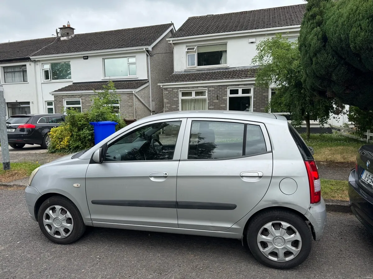 Car - Image 4