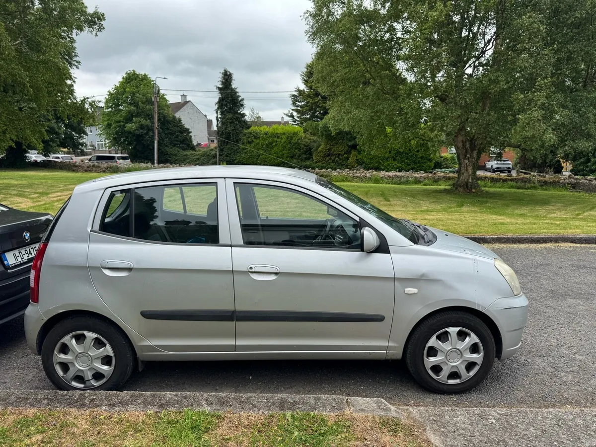Car - Image 3