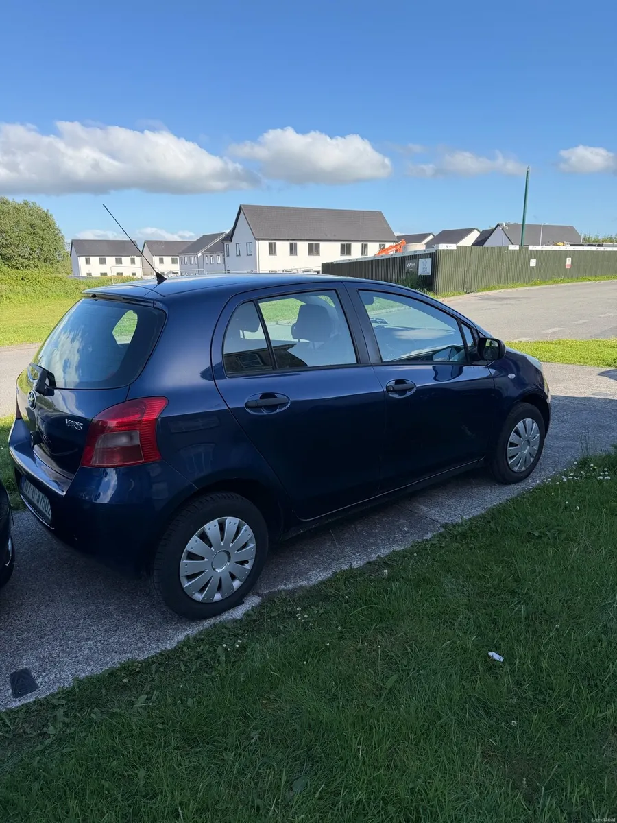Toyota Yaris 2007 - Image 2