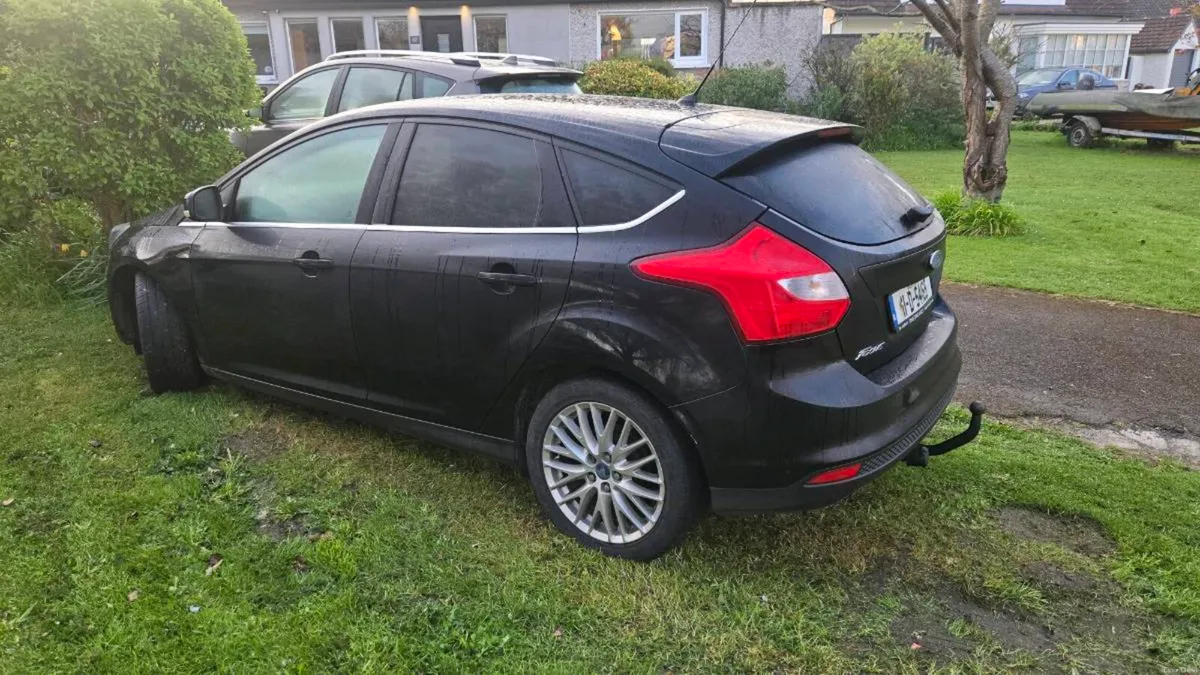 Ford Focus 2011 - Image 5