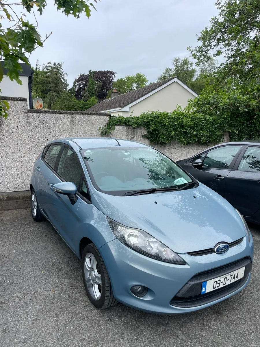 Ford Fiesta 2009 1.25 - Image 1