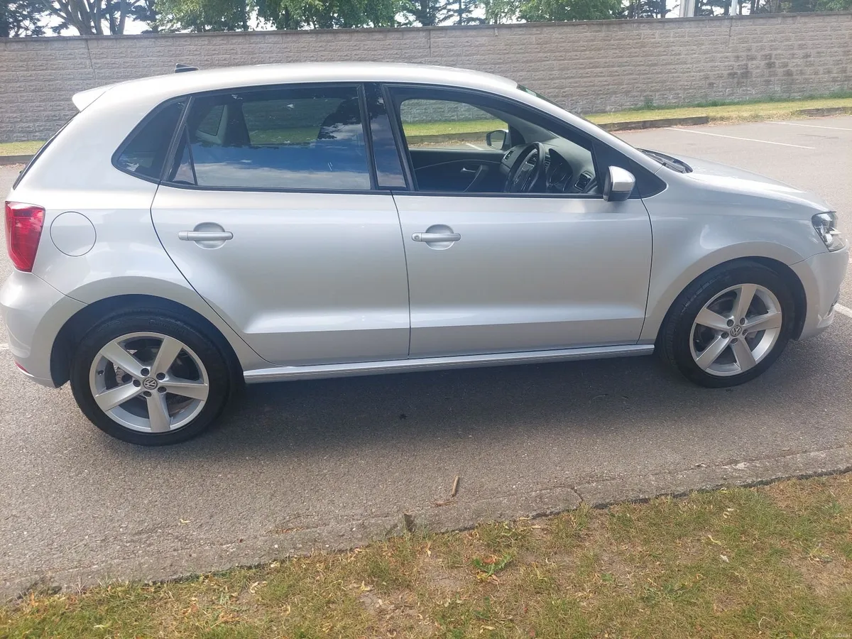 Car - Image 4