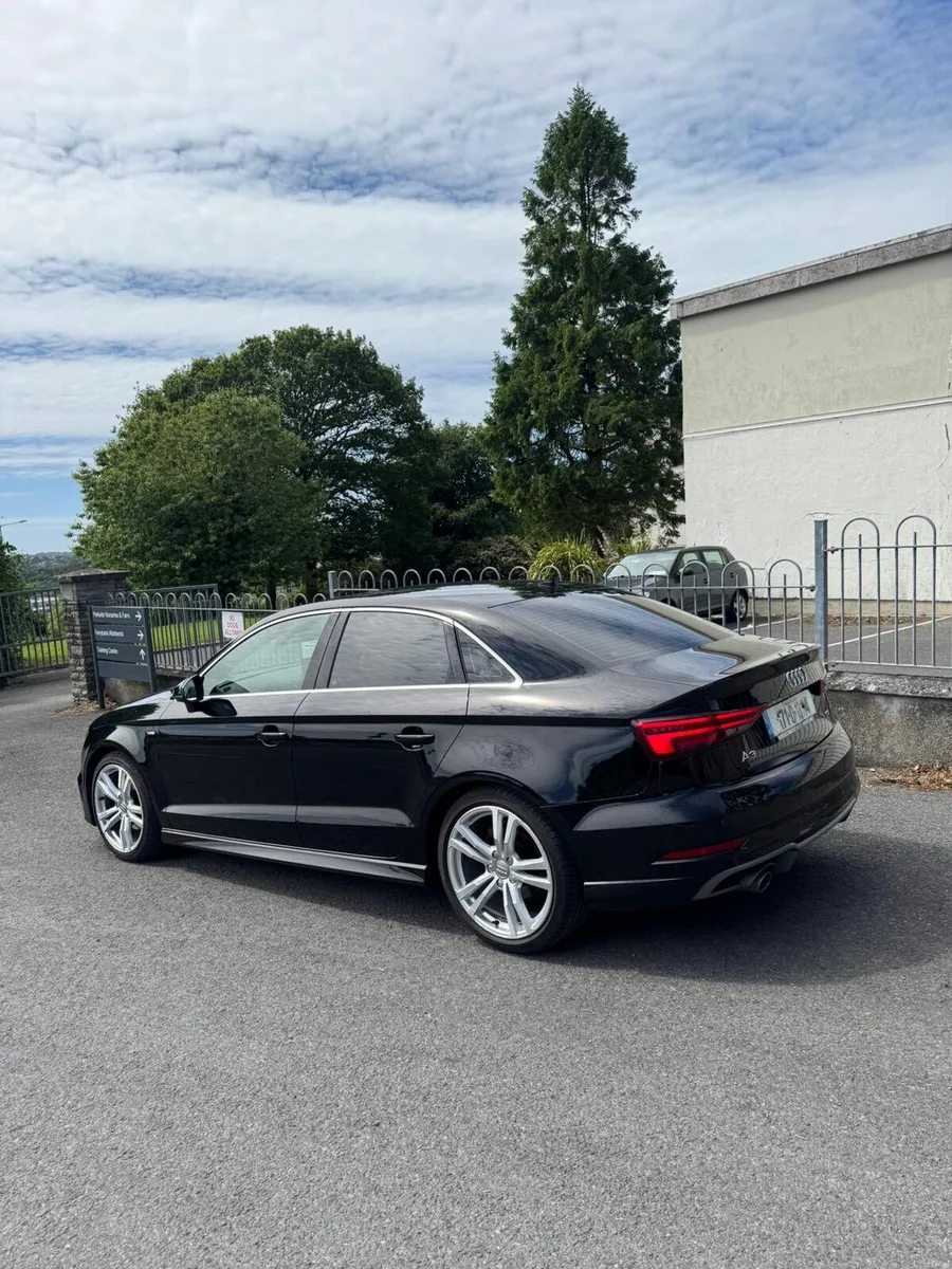 Audi A3 2017 S-line - Image 2
