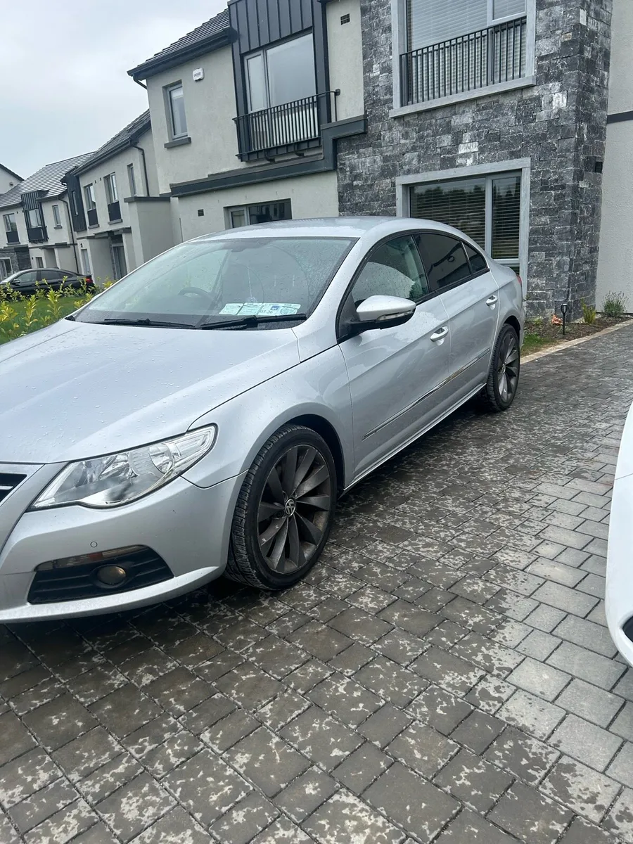 Volkswagen Passat CC - Image 2