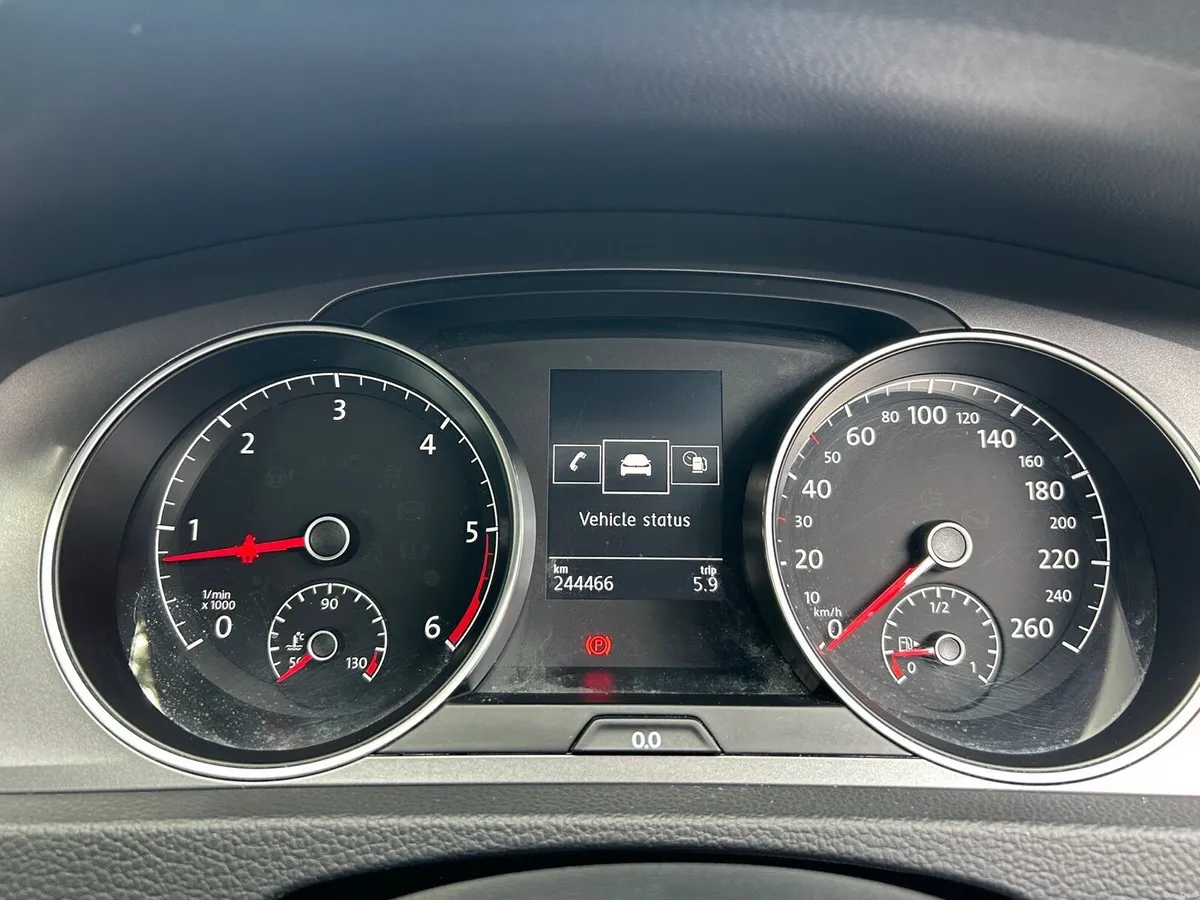 Volkswagen Golf  NCT 11/26 Tax 11/26 Only €8500 - Image 2