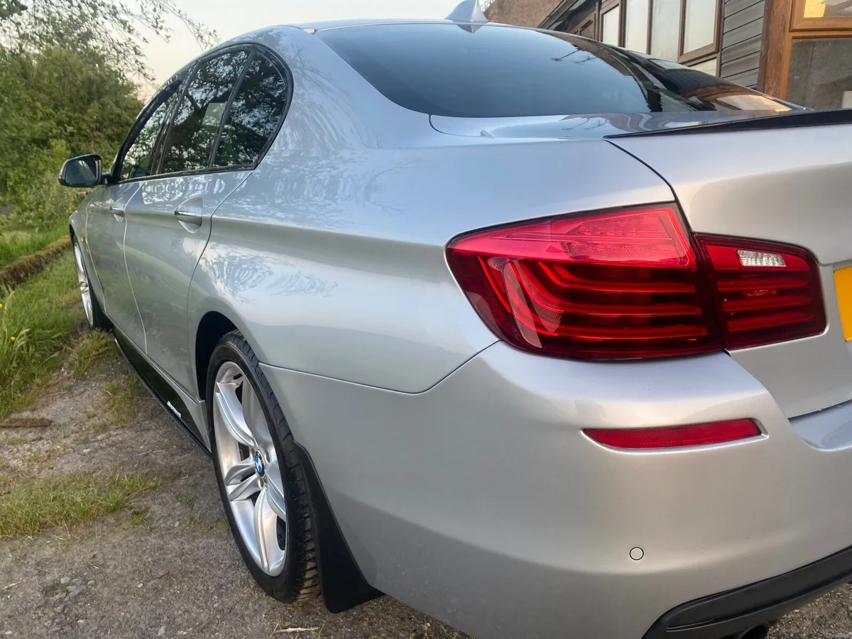 BMW 5-Series 2015 - Image 4