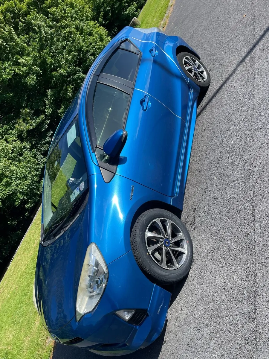 Car - Image 4