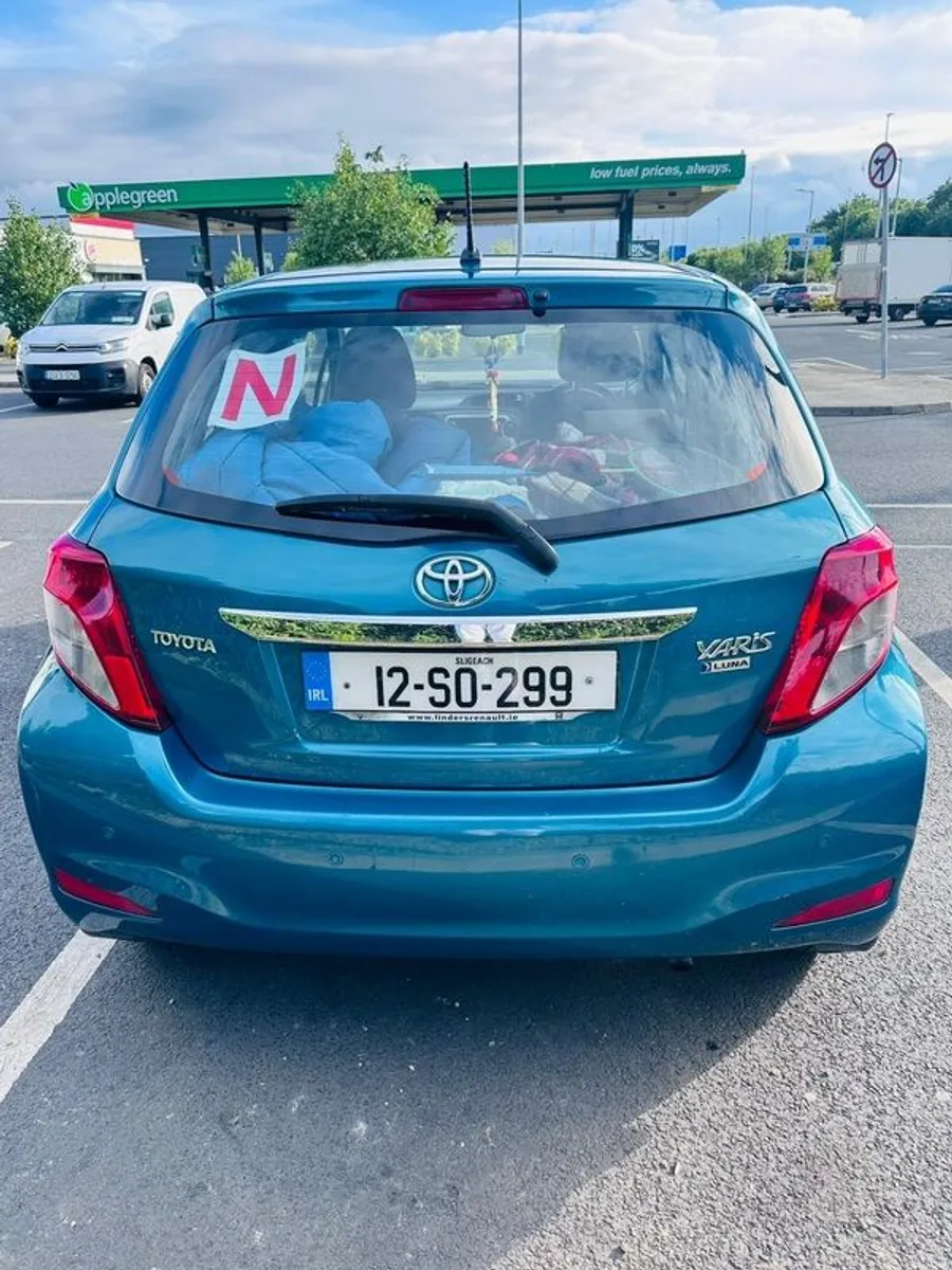 Toyota Yaris Luna 1.0 Petrol 5 Door | Full Service History | NCT 01/2027 - Image 4
