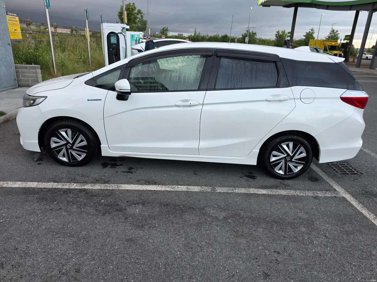 Honda Shuttle Hybrid 1.5 L 2018 - Image 3