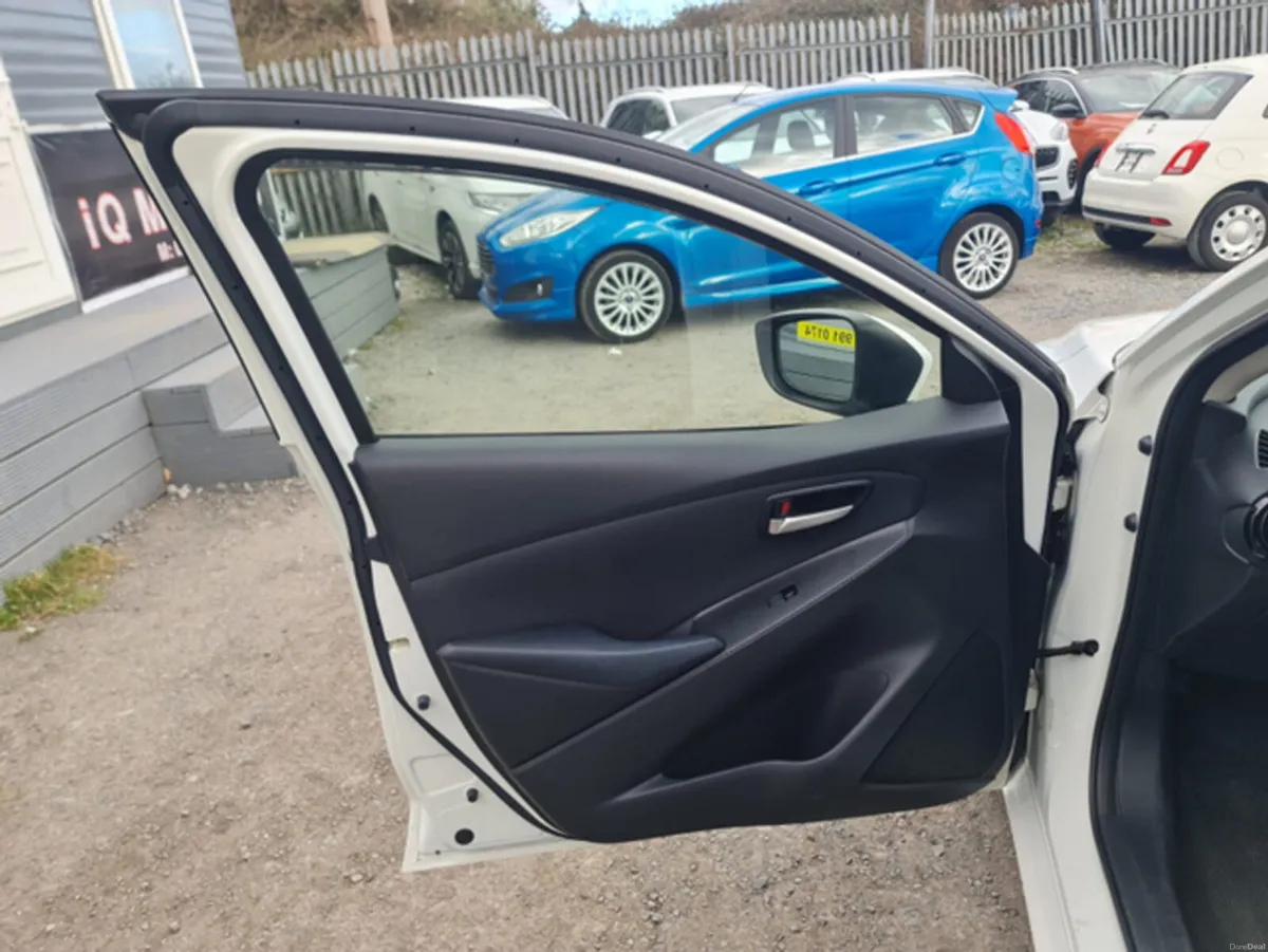 Mazda Demio 1.3L Petrol Automatic (6194) - Image 4