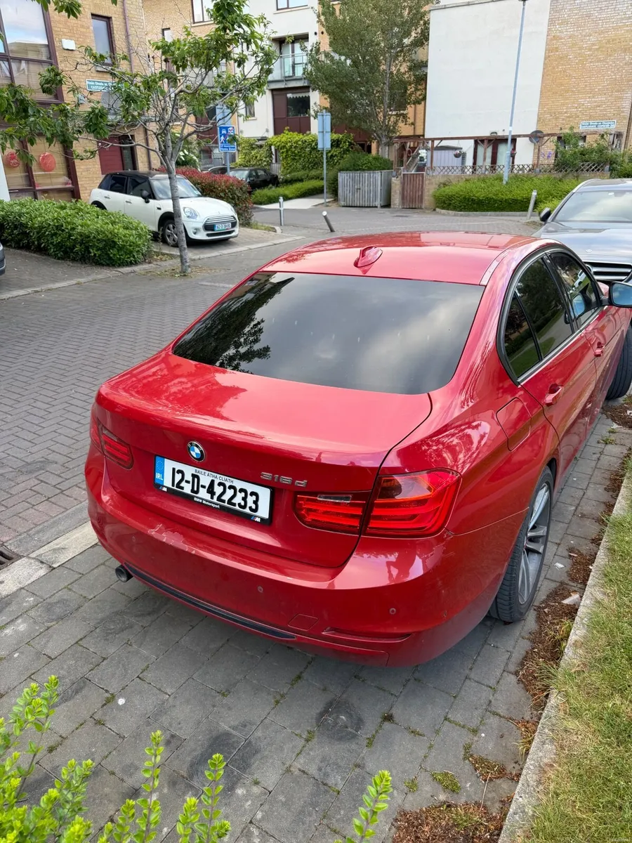 BMW 3-Series 2012 - Image 4