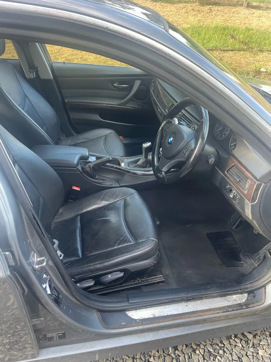 2011 3 series bmw - Image 3
