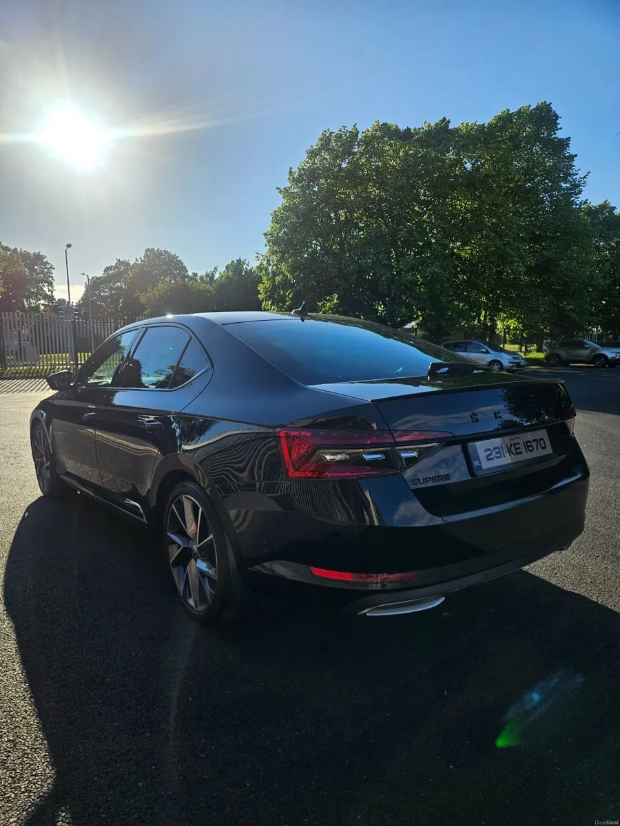 Skoda Superb 1.5TSI DSG SportLine - Image 4