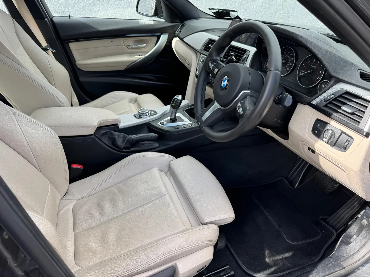 BMW 3-Series 330e M SPORT 2018 LOW KMS - Image 4
