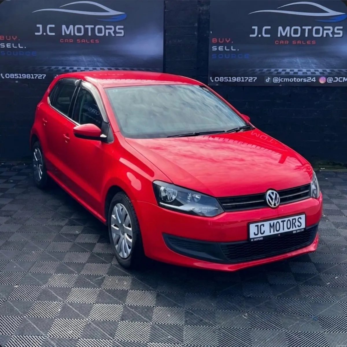2013 VW Polo 31km (Automatic) - Image 1
