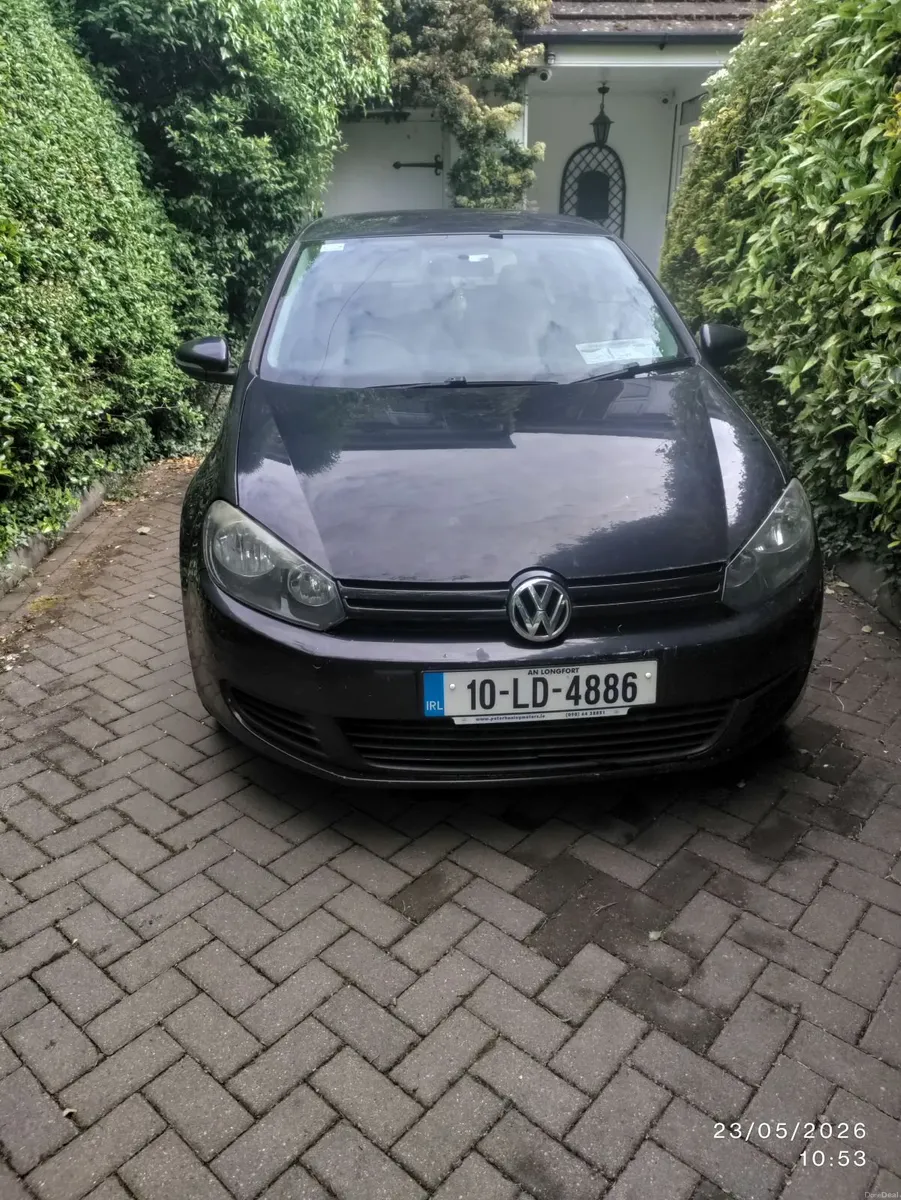 Volkswagen Golf 2010 - Image 1