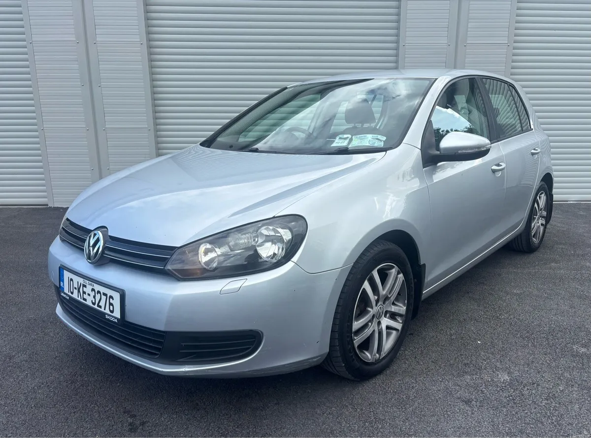 VOLKSWAGEN GOLF CL 1.6 TDI 5DR AUTO DSG - Image 2