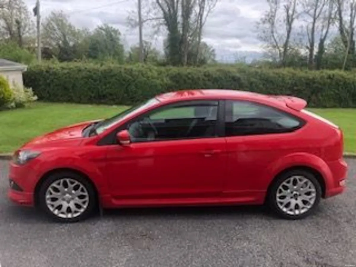 Ford Focus - 2010 - 1.6L - Tax and NCT - Image 1