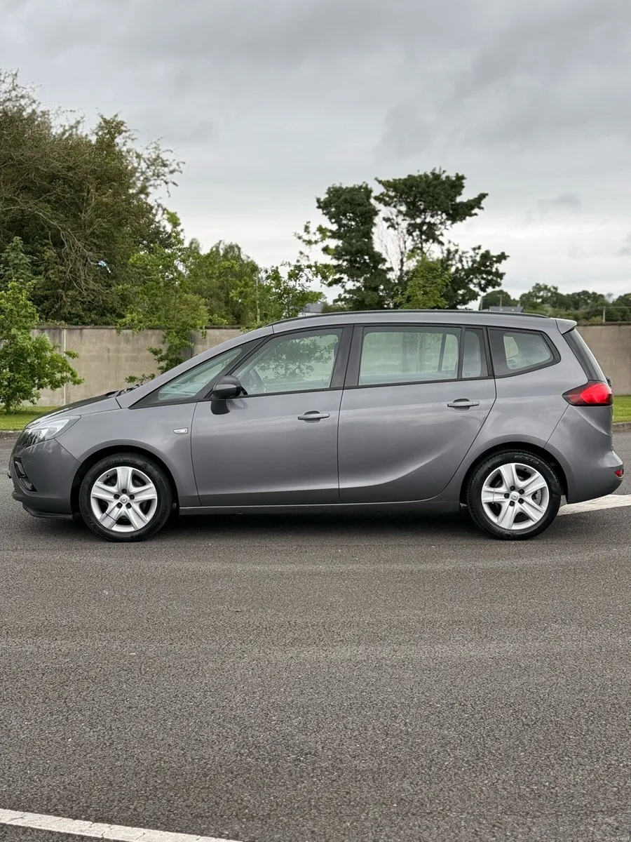 7 Seats Opel Zafira Fresh NCT - Image 2