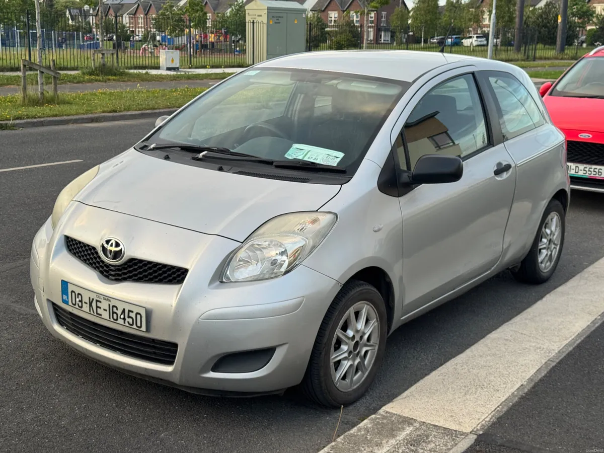 Toyota Yaris 2009 - Image 2