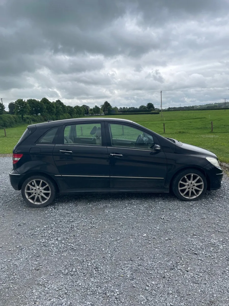 Mercedes-Benz B-Class 2007 - Image 2