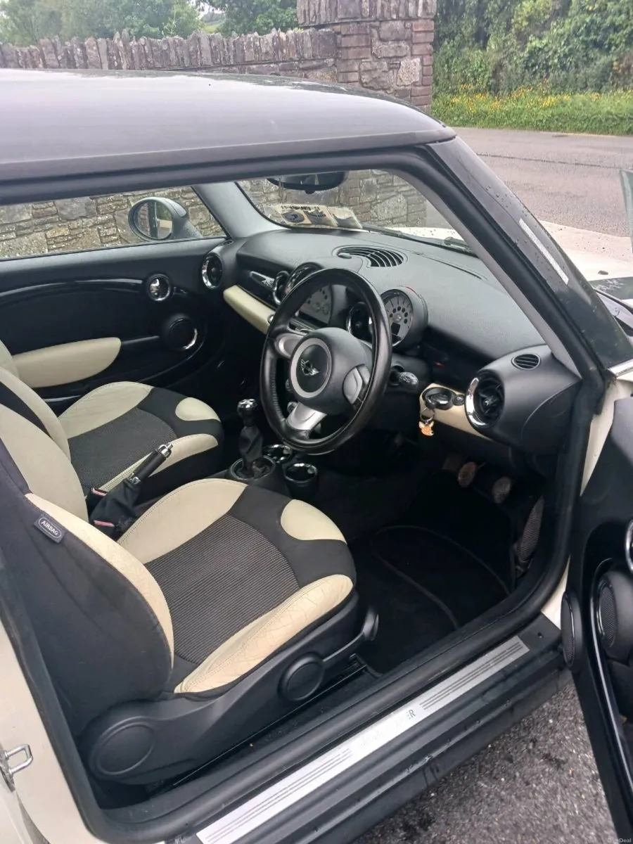 Motorcar - Image 2