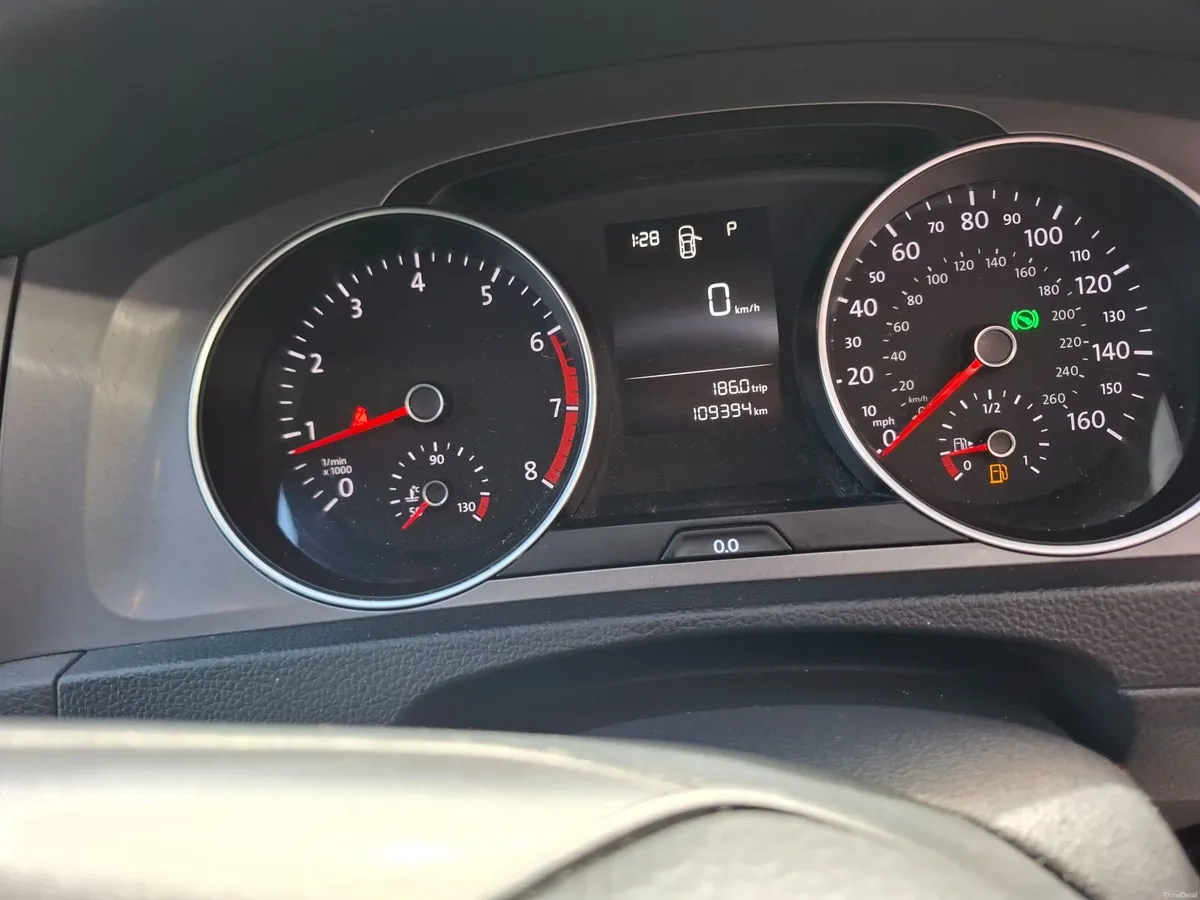 Volkswagen Golf 2015 - Image 2