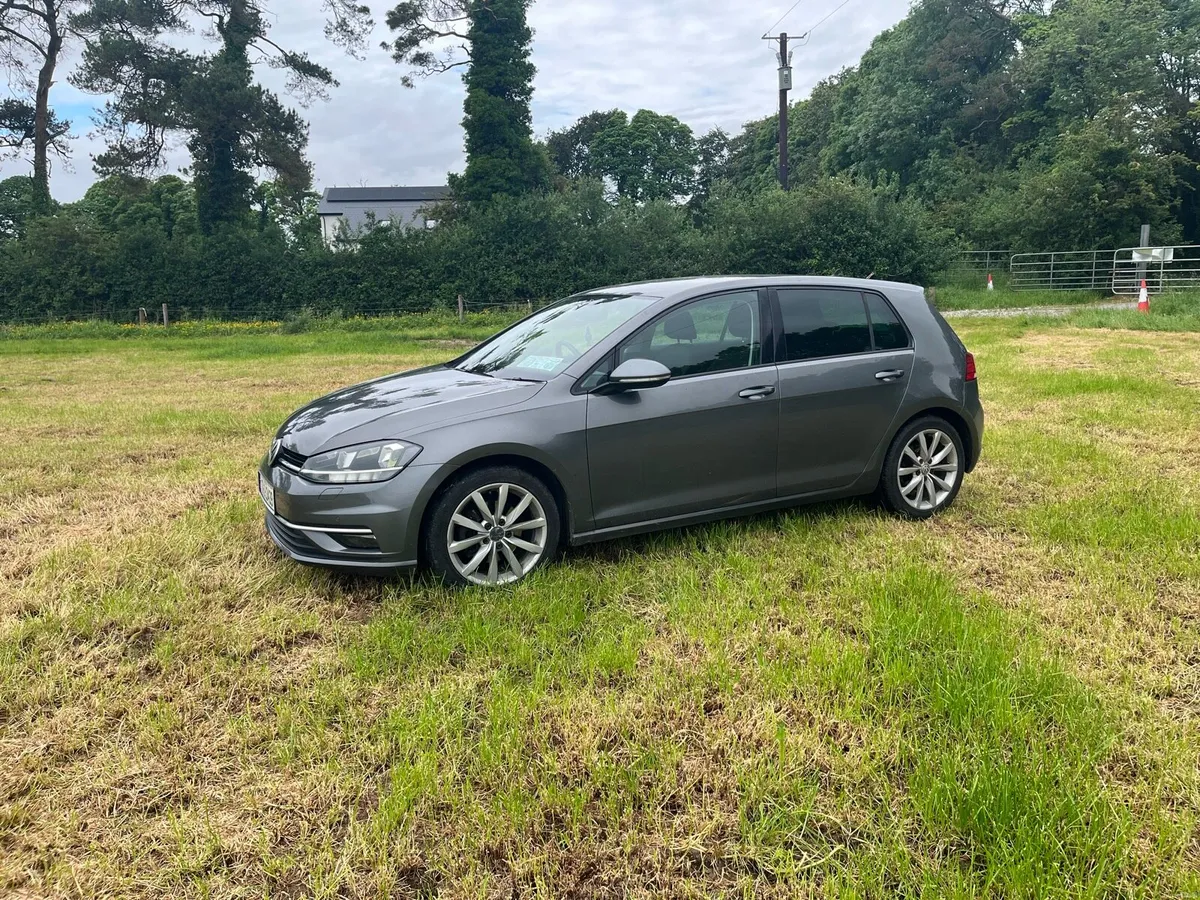 2017 Volkswagen Golf Highline 1.6 TDI - Image 4