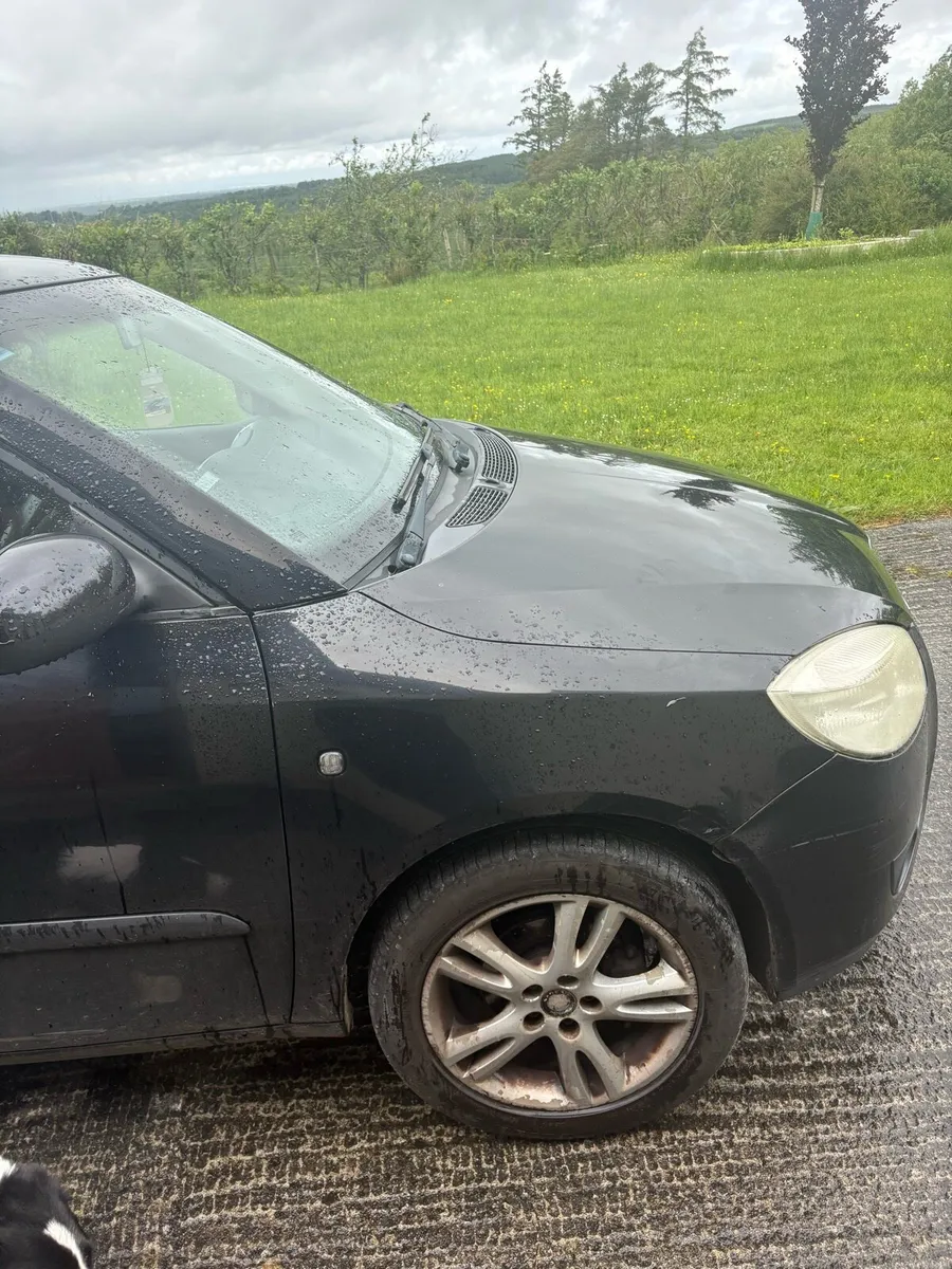 Small car - Image 3