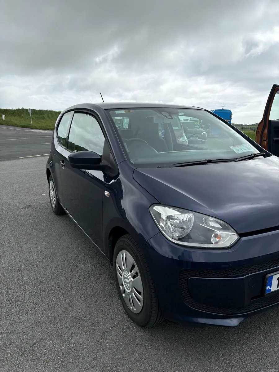 VW Up! 1.0 Automatic — 142 — 90,000km - Image 2