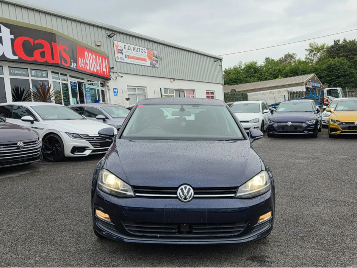 Volkswagen Golf 1.2 TSI- COMFRTLINE- REVERSING CAM - Image 3