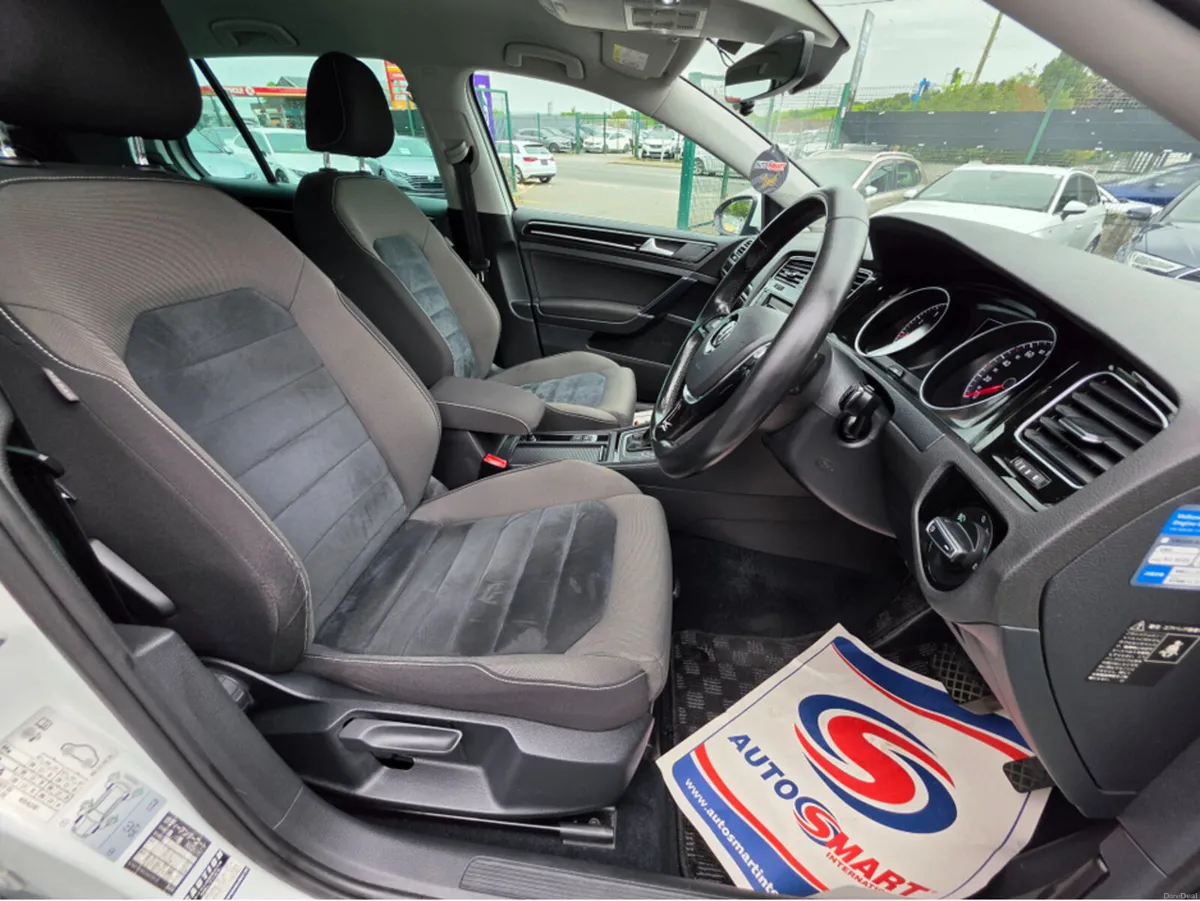 Volkswagen Golf 1.4 TSI HIGHLINE EDITION - REVERSE - Image 3