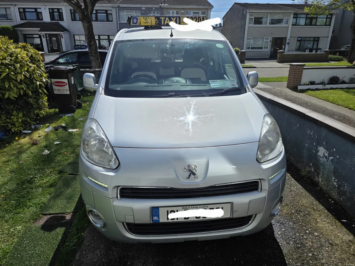 2013 Peugeot Partner Tepee - Auto 5-Seater Taxi - Image 3