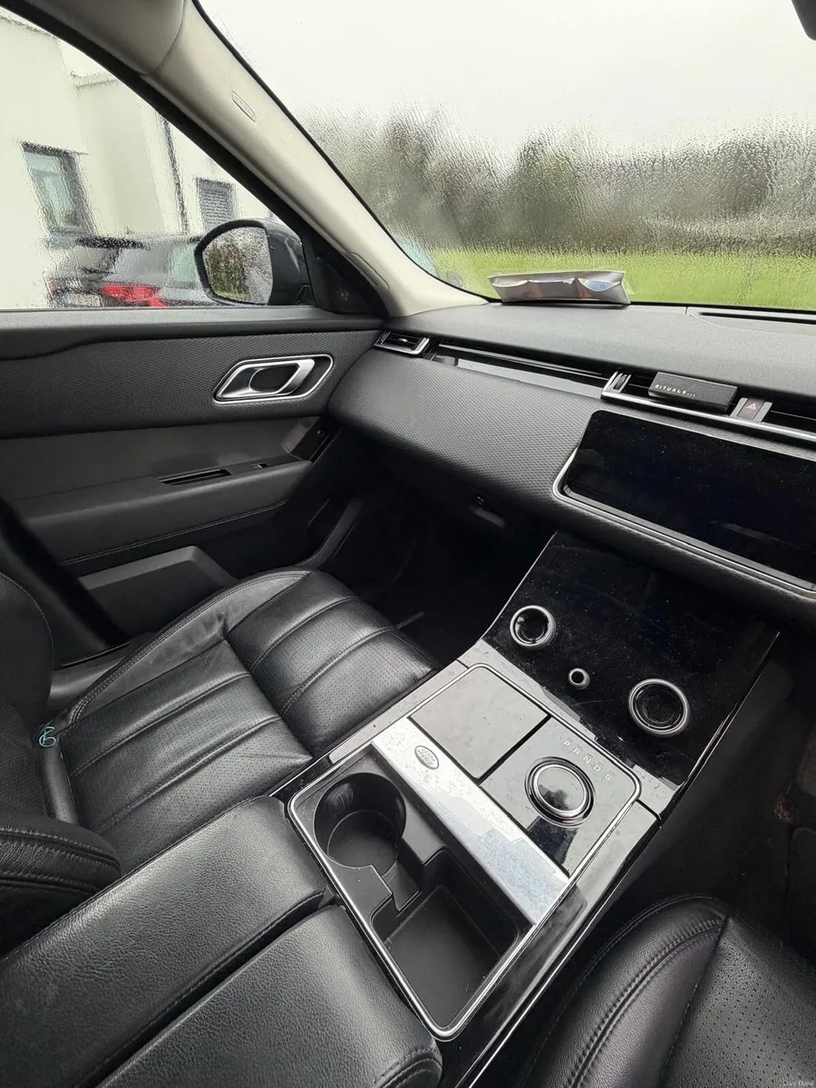 Land Rover Range Rover Velar 2020 - Image 4