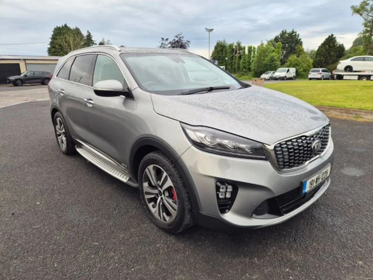Kia Sorento GT Line 5DR Auto - Image 2