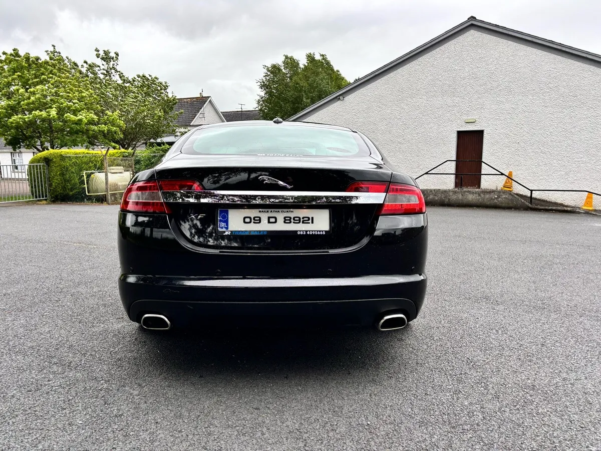 Jaguar XF - Image 4